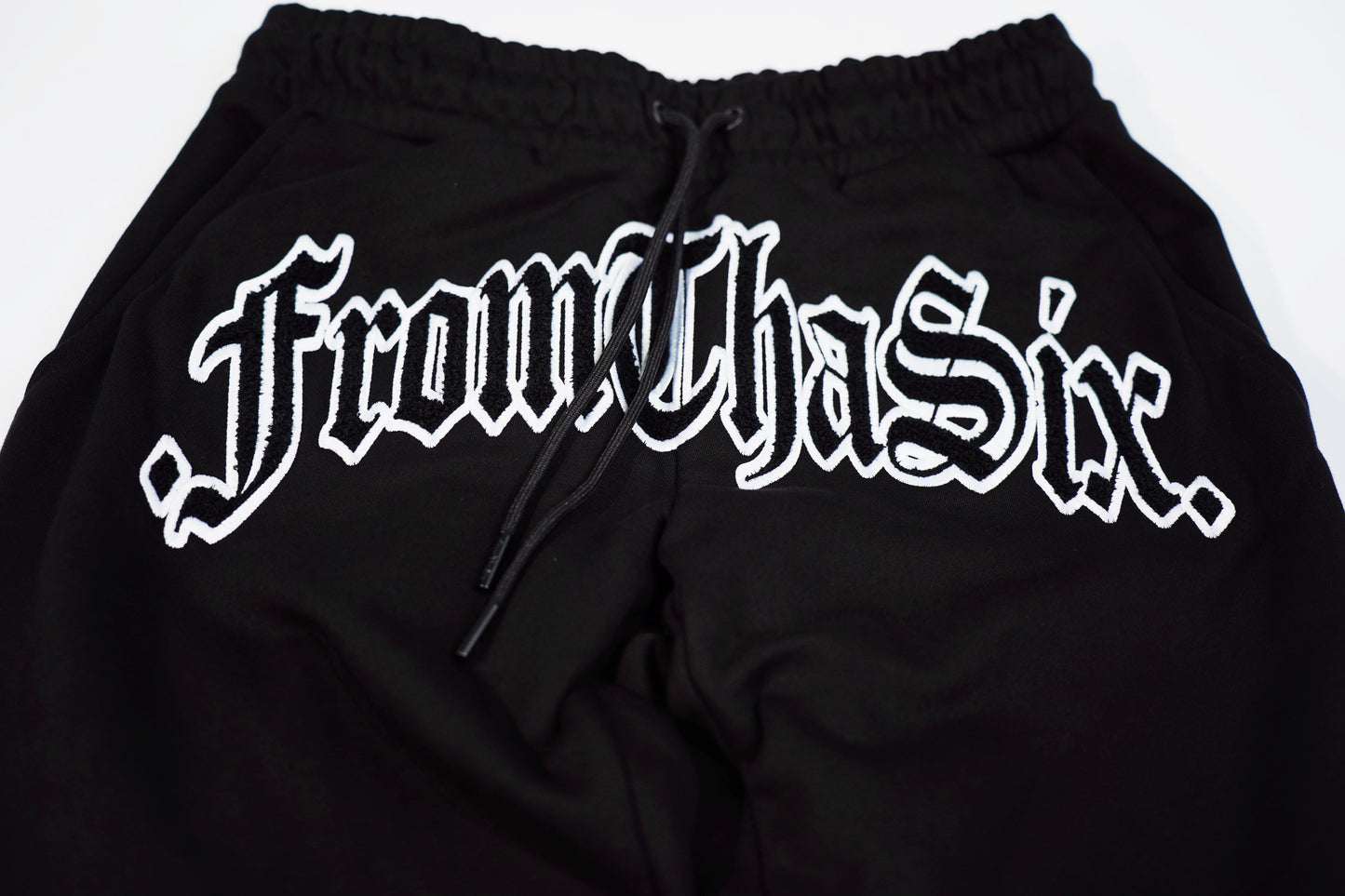 BLACK WHITE CERTIFIED JOGGER
