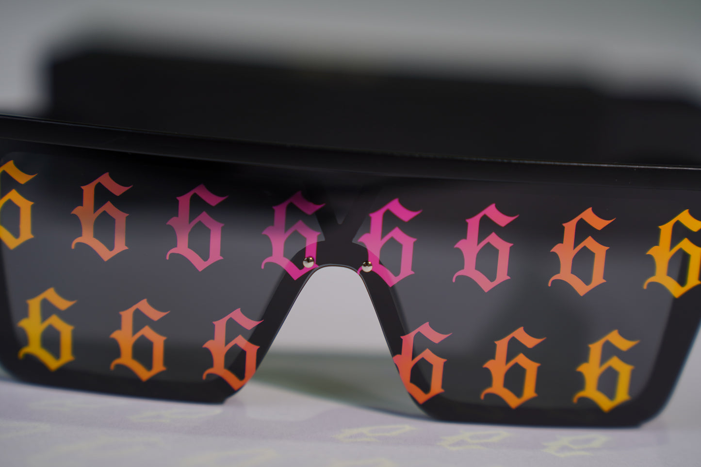 PINK/GOLD REFLECTIVE SUNGLASSES