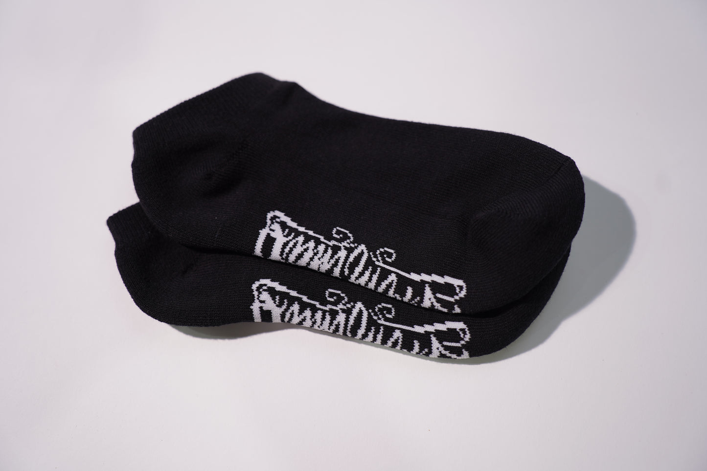BLACK ANKLE SOCKS
