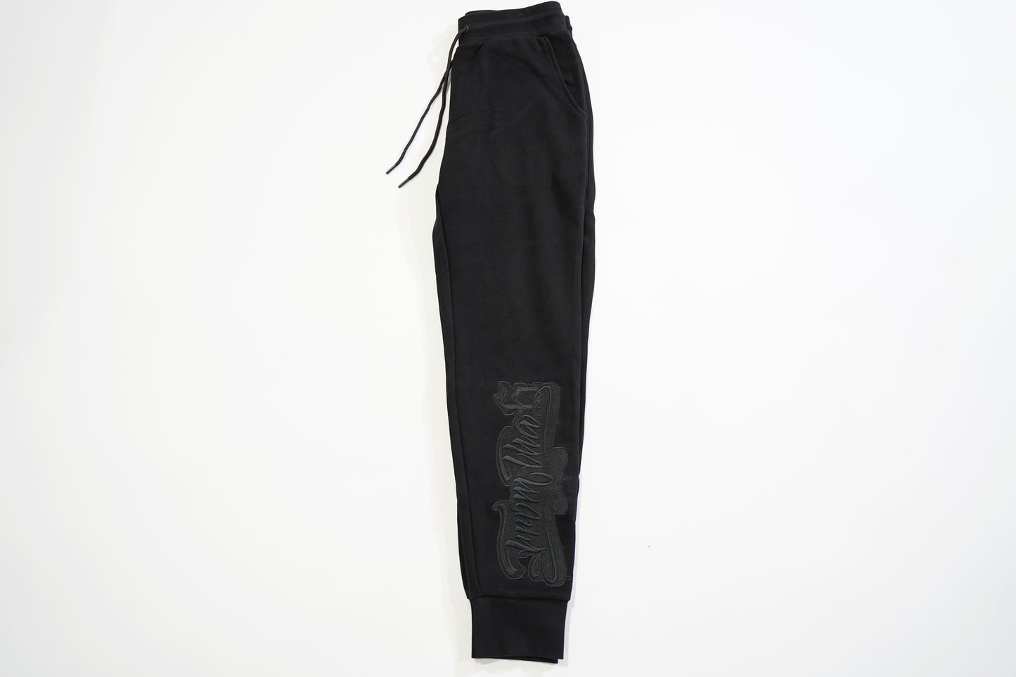 BLACK ON BLACK JOGGER